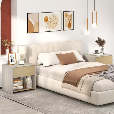 Modern nachtkastje met twee lagen en lade in contrasterende kleuren